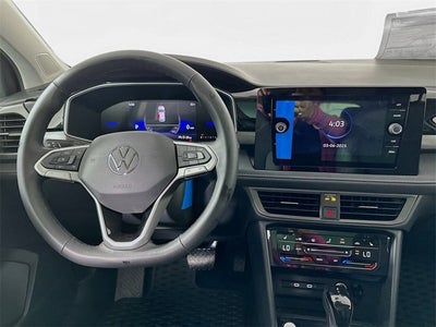 2025 Volkswagen Taos SE Black