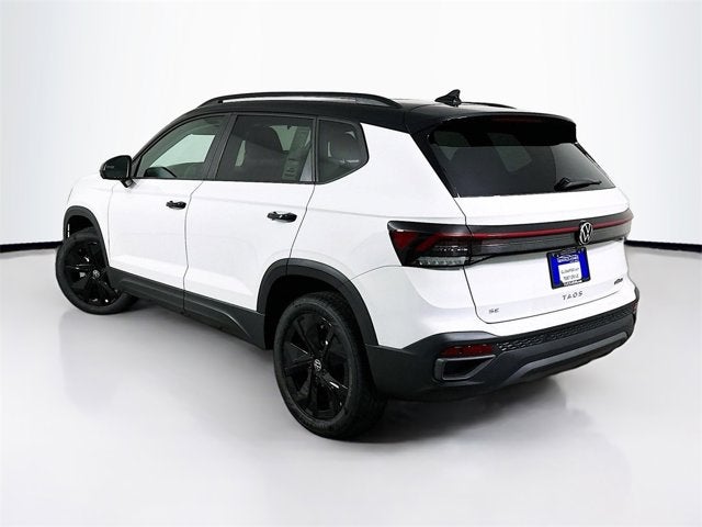 2025 Volkswagen Taos SE Black