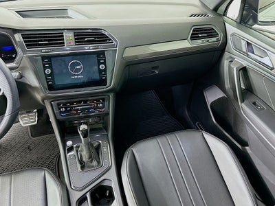 2024 Volkswagen Tiguan 2.0T SE R-Line Black