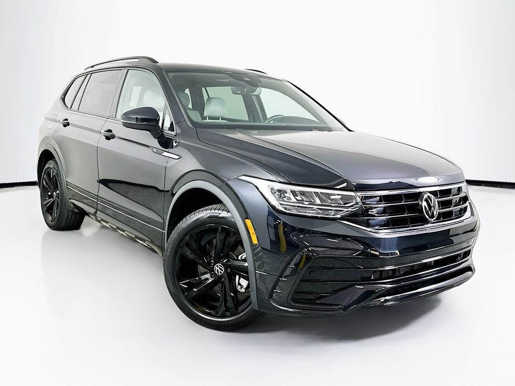 2023 Volkswagen Tiguan 2.0T SE R-Line Black