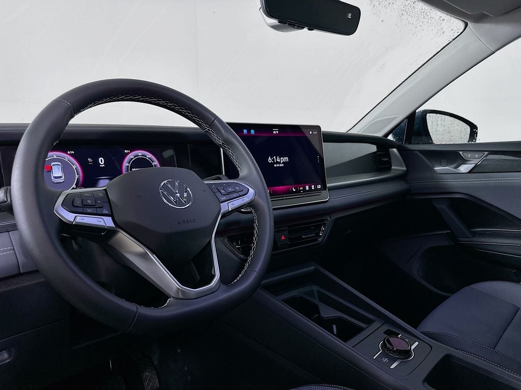 2025 Volkswagen Tiguan 2.0T SE