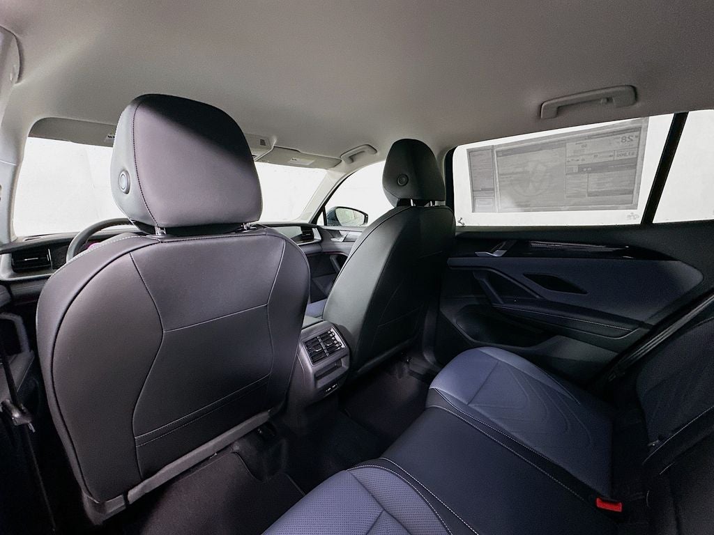 2025 Volkswagen Tiguan 2.0T SE