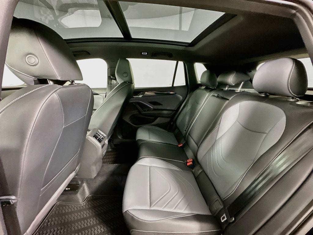 2025 Volkswagen Tiguan 2.0T SE R-Line Black