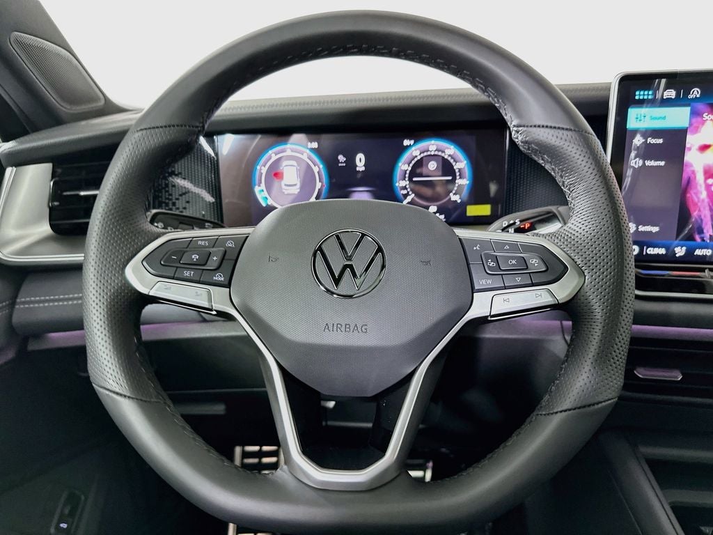 2025 Volkswagen Tiguan 2.0T SE R-Line Black