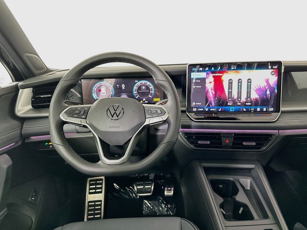 2025 Volkswagen Tiguan 2.0T SE R-Line Black