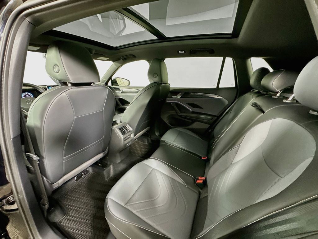 2025 Volkswagen Tiguan 2.0T SE R-Line Black