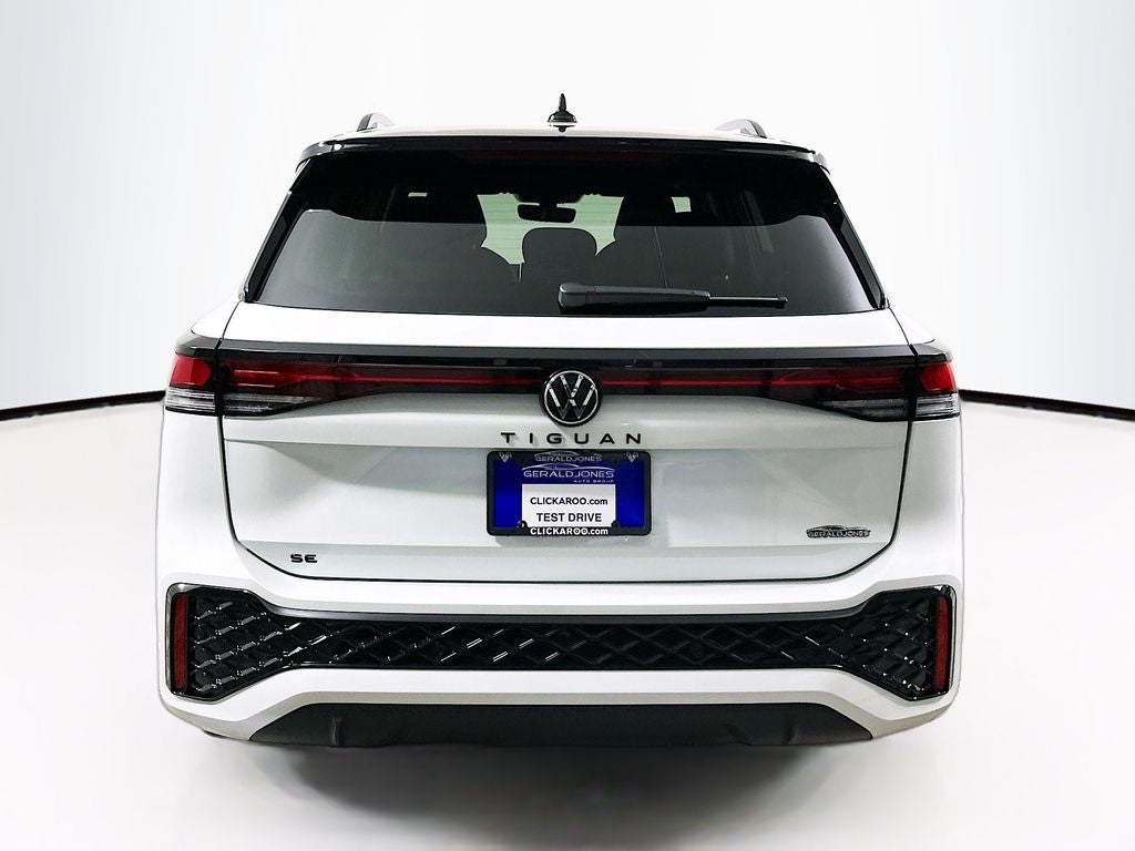 2025 Volkswagen Tiguan 2.0T SE R-Line Black