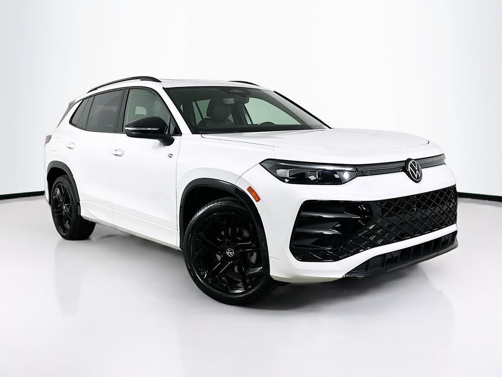 2025 Volkswagen Tiguan 2.0T SE R-Line Black
