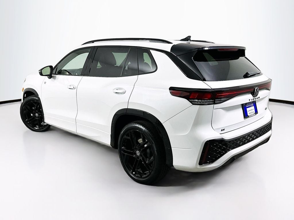 2025 Volkswagen Tiguan 2.0T SE R-Line Black