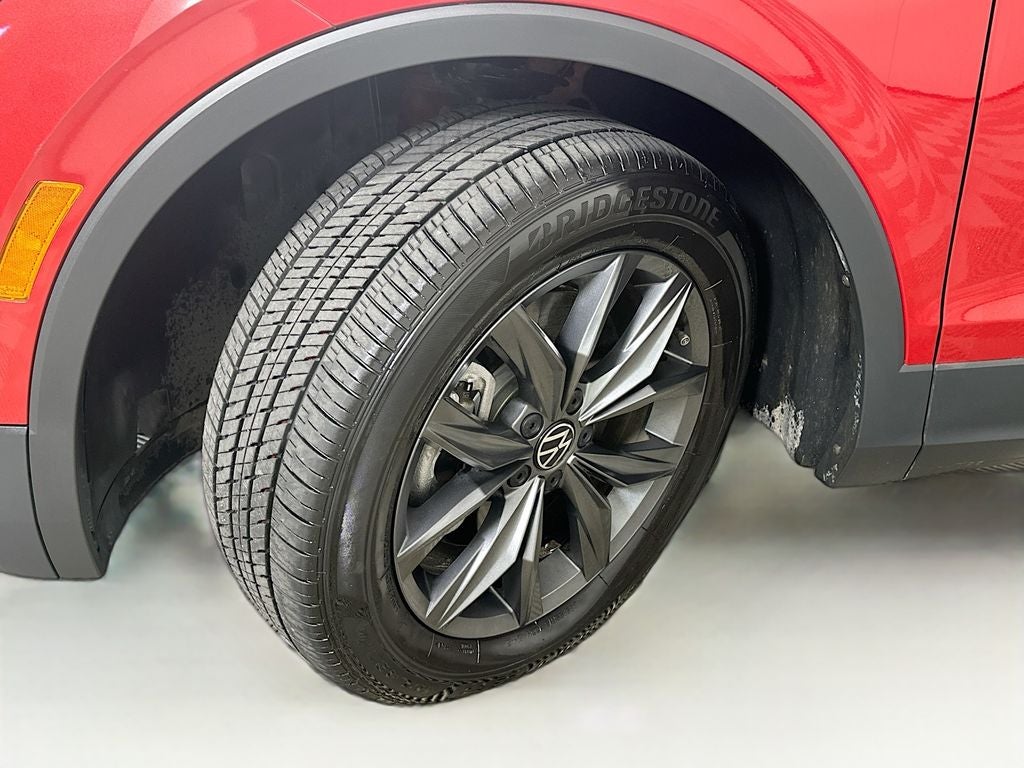 2024 Volkswagen Tiguan 2.0T SE