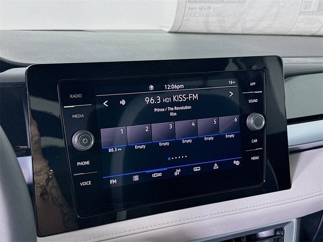 2025 Volkswagen Taos SE