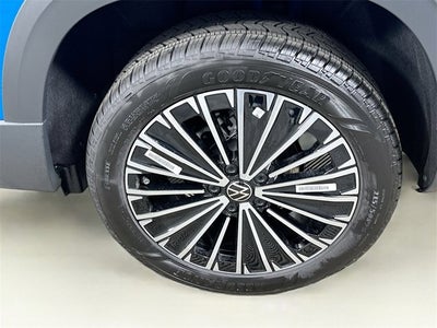 2025 Volkswagen Taos SE