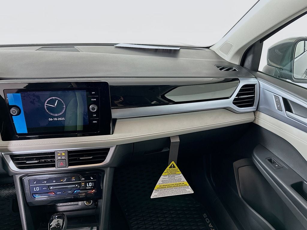 2025 Volkswagen Taos 1.5T SE