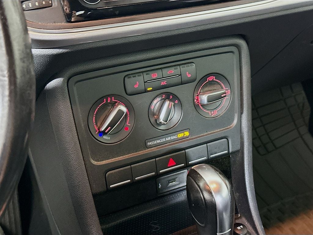 2016 Volkswagen Beetle 1.8T S