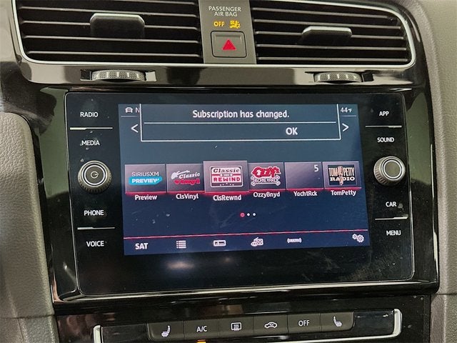 2019 Volkswagen Golf GTI SE