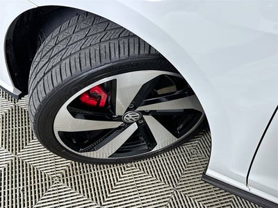2019 Volkswagen Golf GTI SE