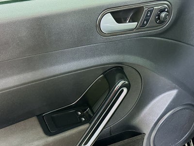 2019 Volkswagen Beetle 2.0T S