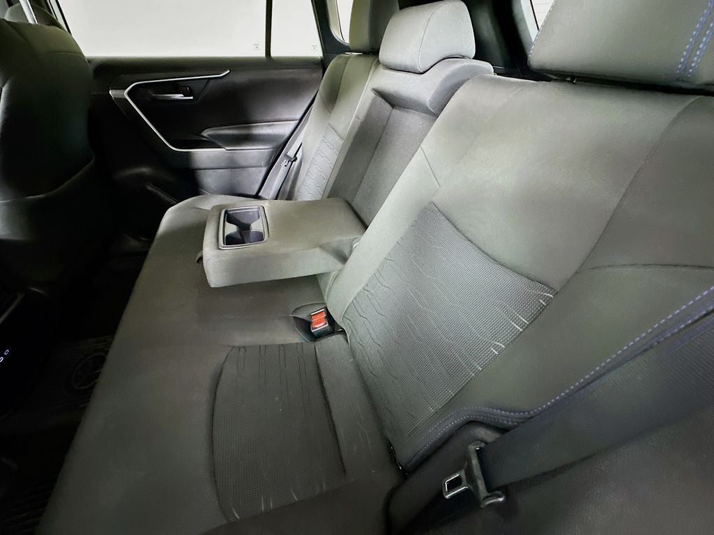 2023 Toyota RAV4 Hybrid SE