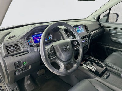 2021 Honda Pilot Touring 8 Passenger