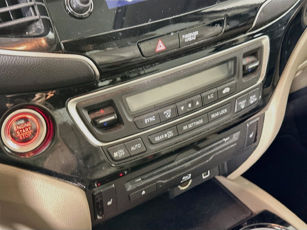 2021 Honda Pilot Touring 8 Passenger