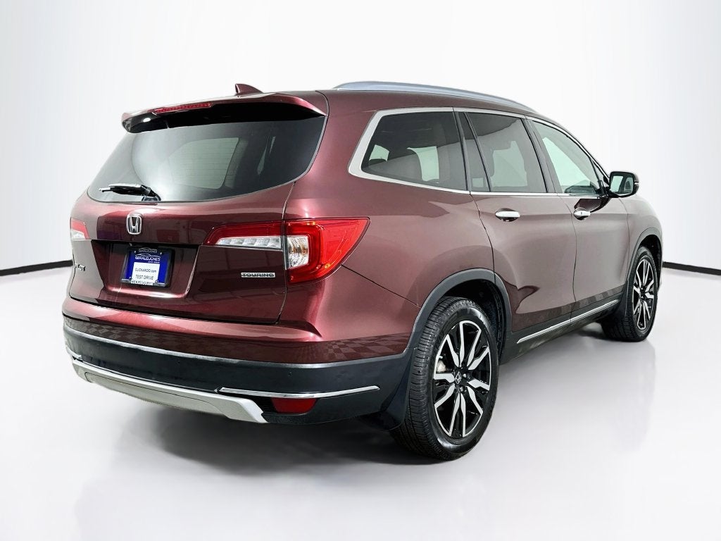 2021 Honda Pilot Touring 8 Passenger