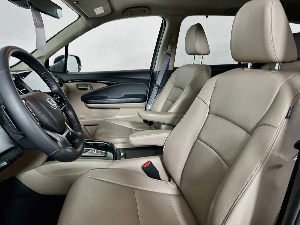 2021 Honda Pilot Touring 8 Passenger