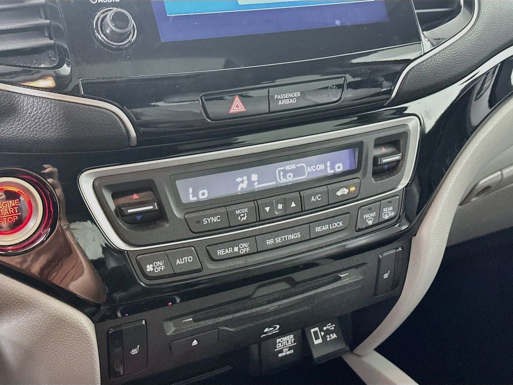 2022 Honda Pilot Touring 7 Passenger