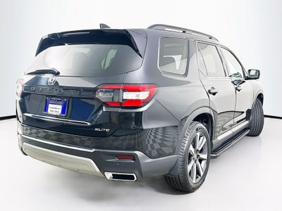 2023 Honda Pilot Elite