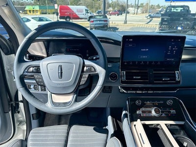 2022 Lincoln Navigator L Black Label