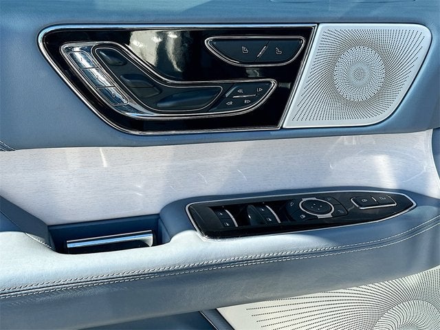 2022 Lincoln Navigator L Black Label