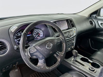 2019 Nissan Pathfinder SL