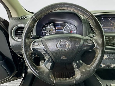 2019 Nissan Pathfinder SL