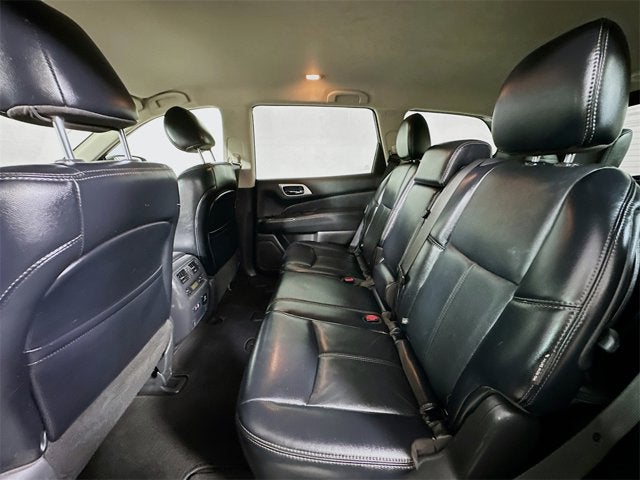 2019 Nissan Pathfinder SL