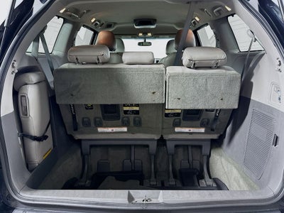 2015 Toyota Sienna LE 8 Passenger