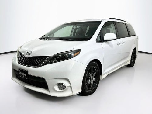 2015 Toyota Sienna SE Premium 8 Passenger
