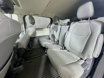 2023 Toyota Sienna XLE 8 Passenger