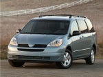 2004 Toyota Sienna Base