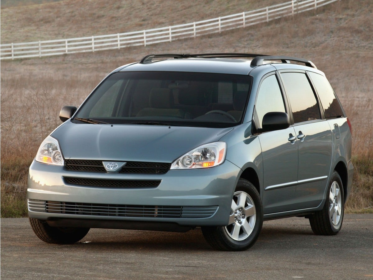 2004 Toyota Sienna Base