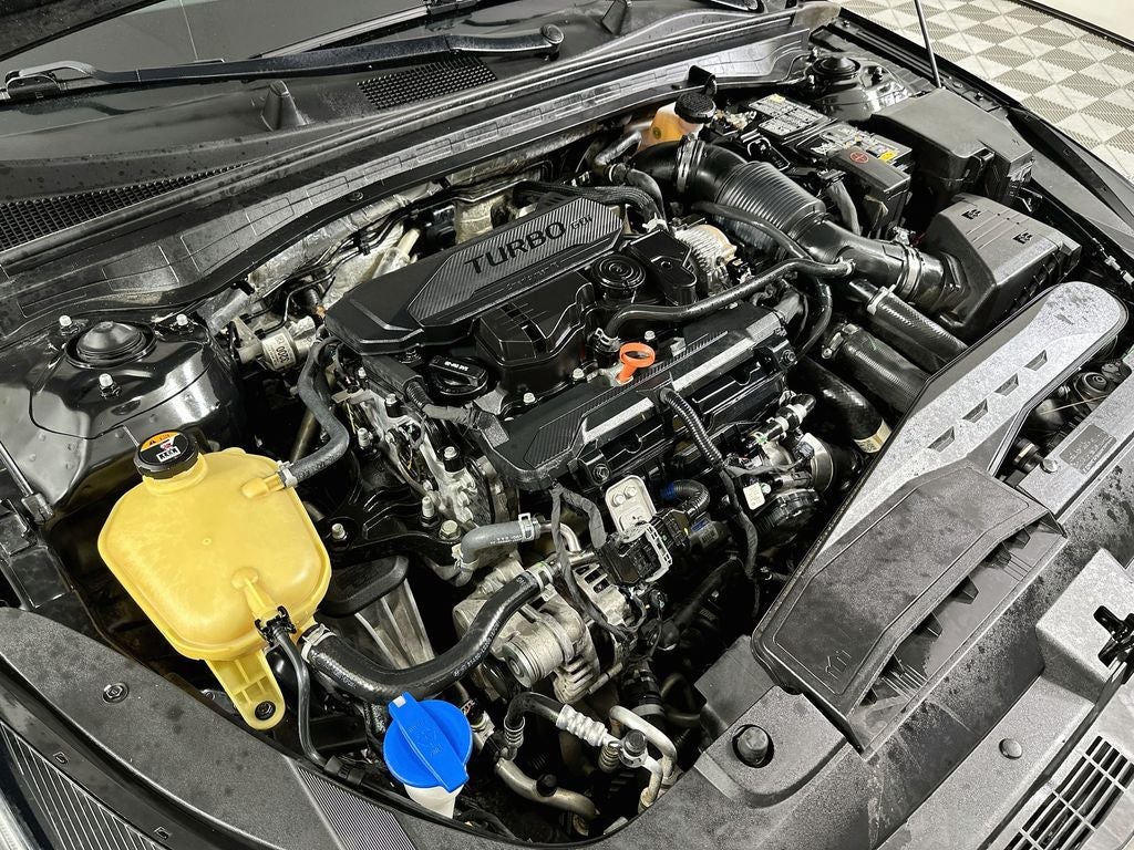 2022 Kia K5 EX