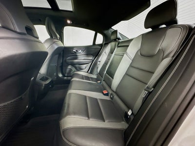 2019 Volvo S60 T5 R-Design