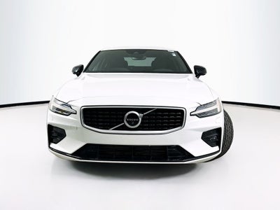 2019 Volvo S60 T5 R-Design
