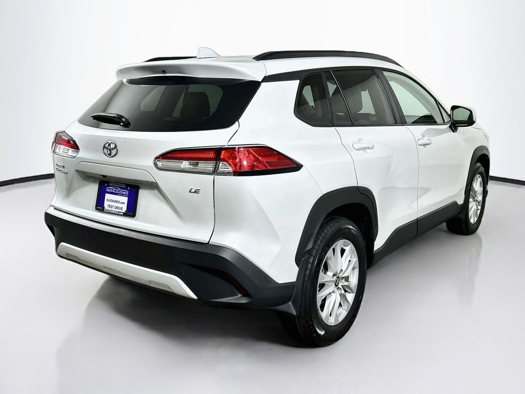 2024 Toyota Corolla Cross LE