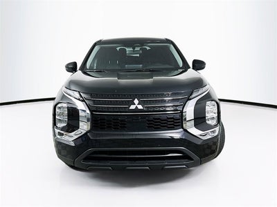 2024 Mitsubishi Outlander ES