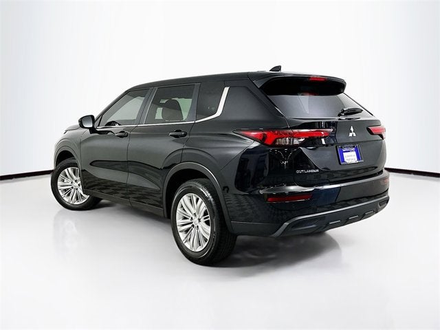 2024 Mitsubishi Outlander ES