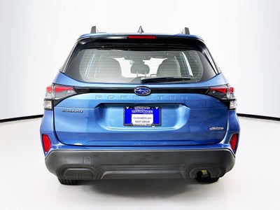2025 Subaru Forester Base