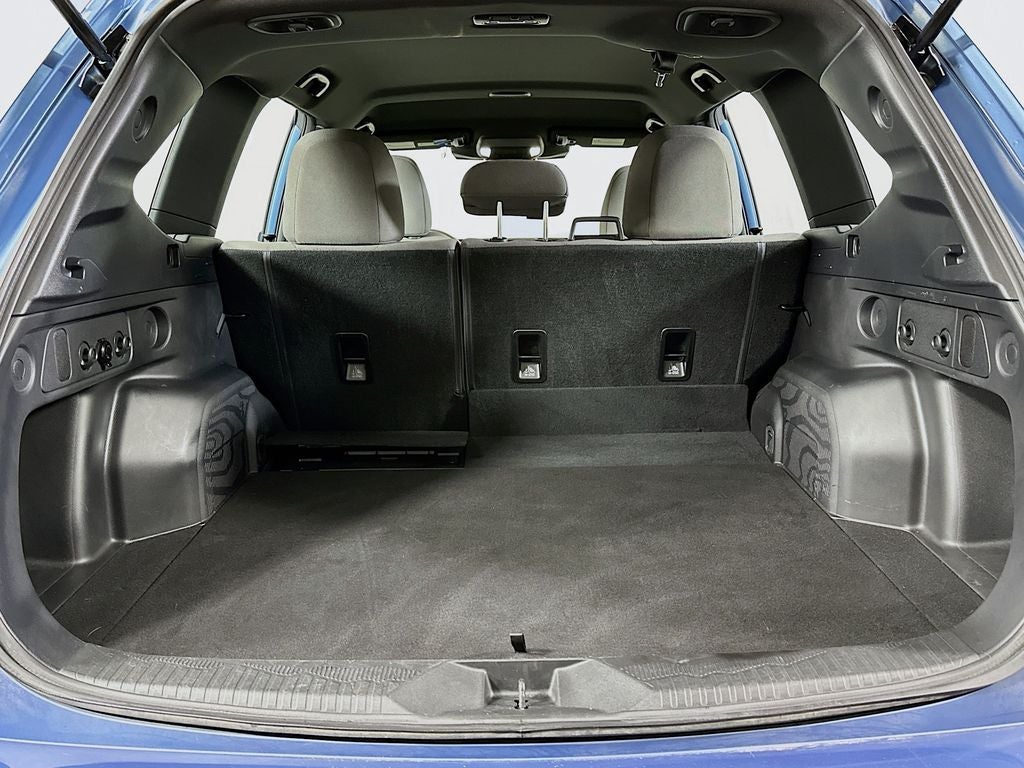 2025 Subaru Forester Base