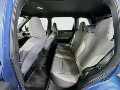 2025 Subaru Forester Base