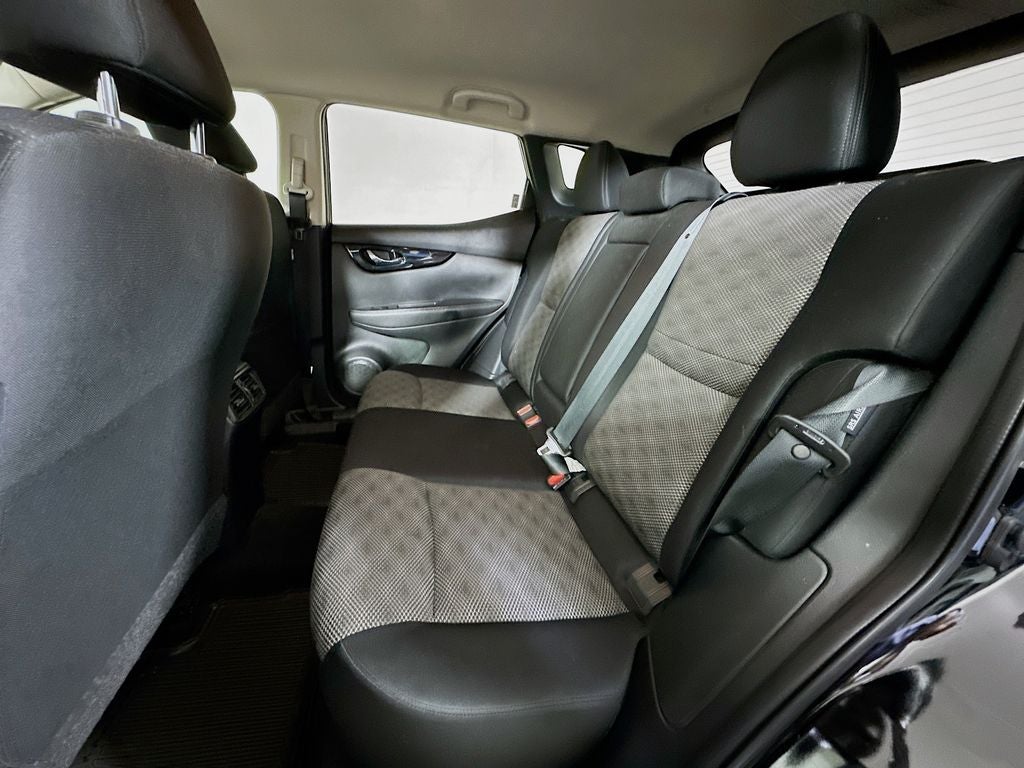 2021 Nissan Rogue Sport SV