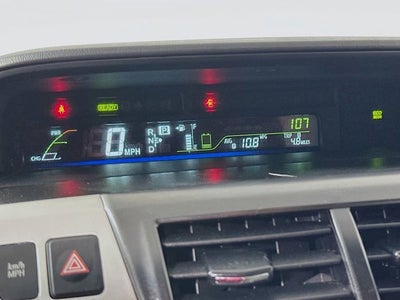 2014 Toyota Prius v Five