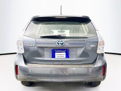 2014 Toyota Prius v Five